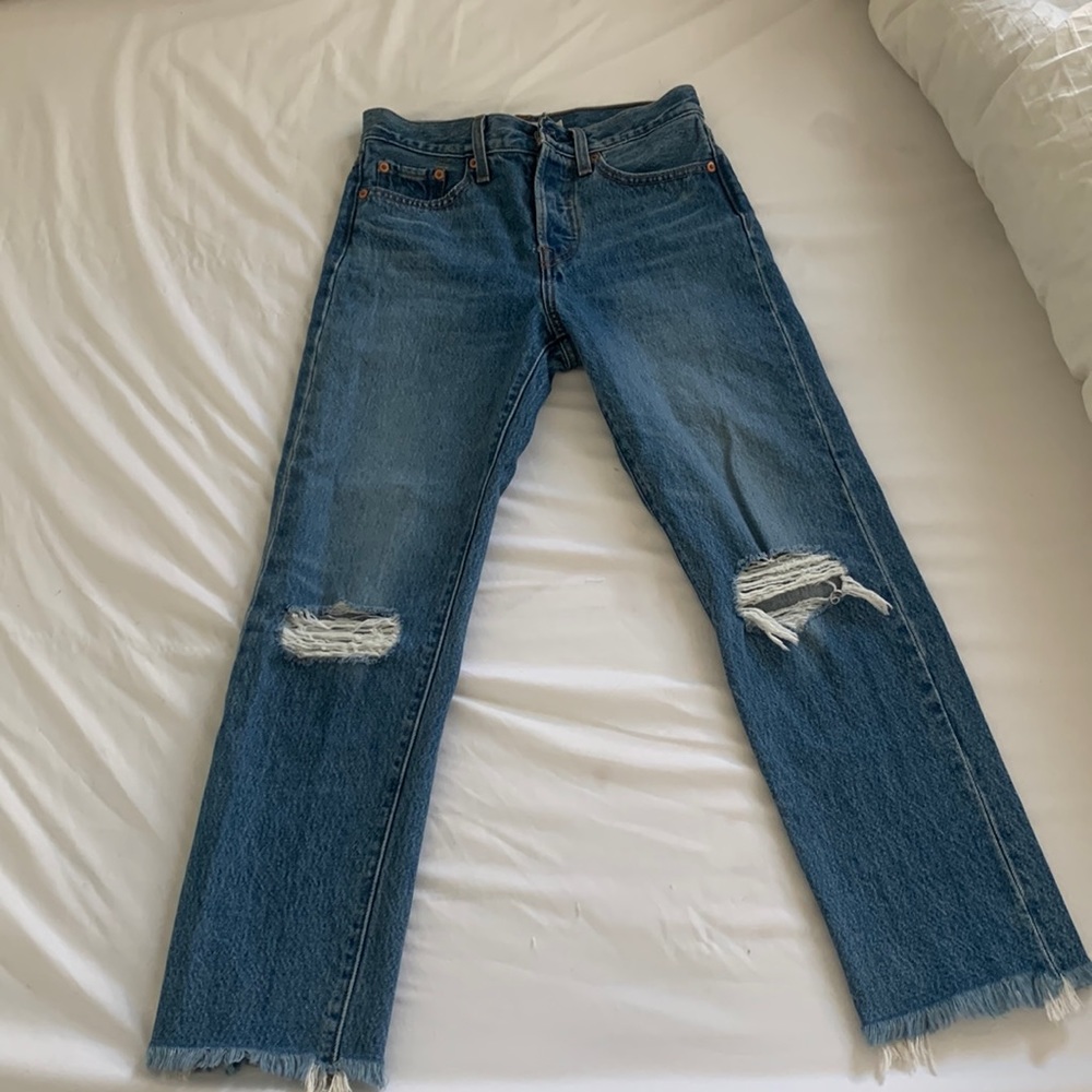 Levi’s Wedgie Size 25 26L (petite)